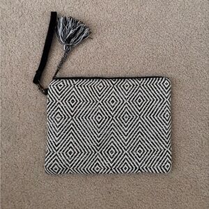 Black and White Geometric Clutch / Wristlet